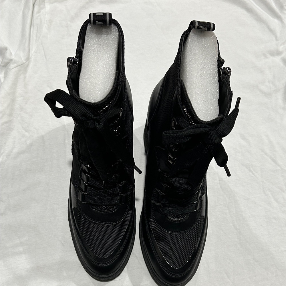 DKNY Women's Black Lace-Up Boots